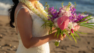 bride in hawaii